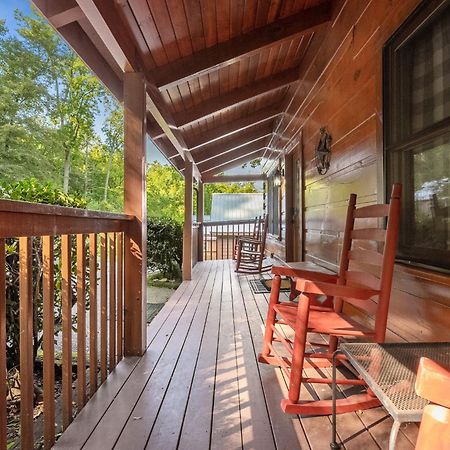 Baloo'S Bungalow Gatlinburg Exterior photo