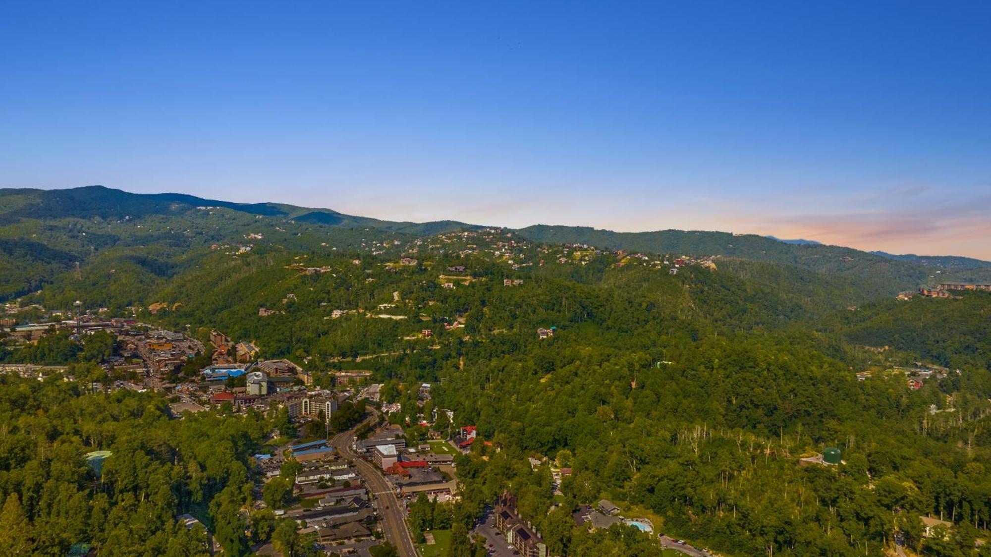 Baloo'S Bungalow Gatlinburg Exterior photo